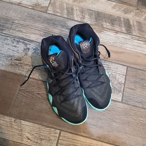 Nike - Kyrie 4 Mamba - Kobe - Basketball - Size 14 - EUC